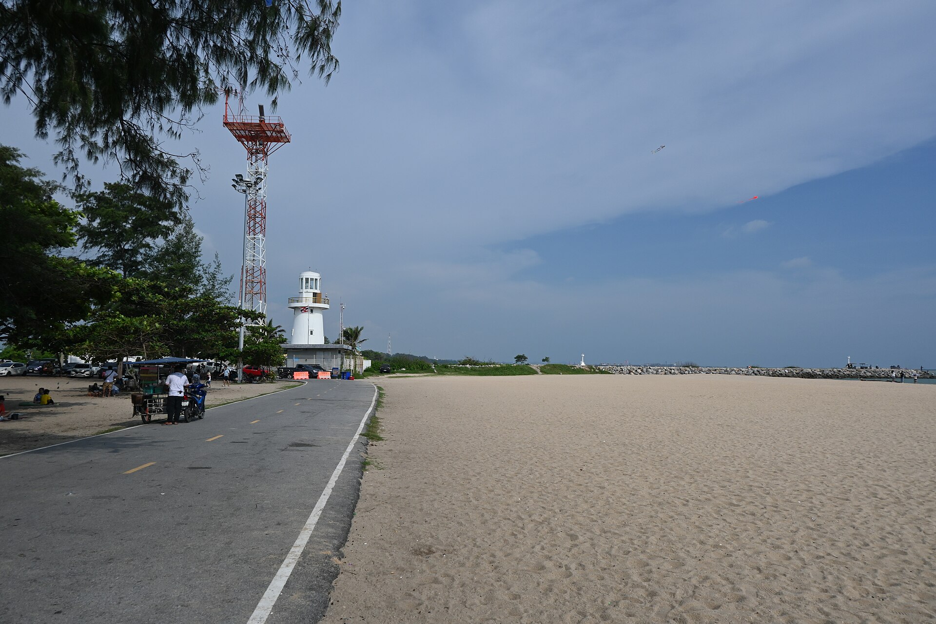 quiet beach promenade morning
