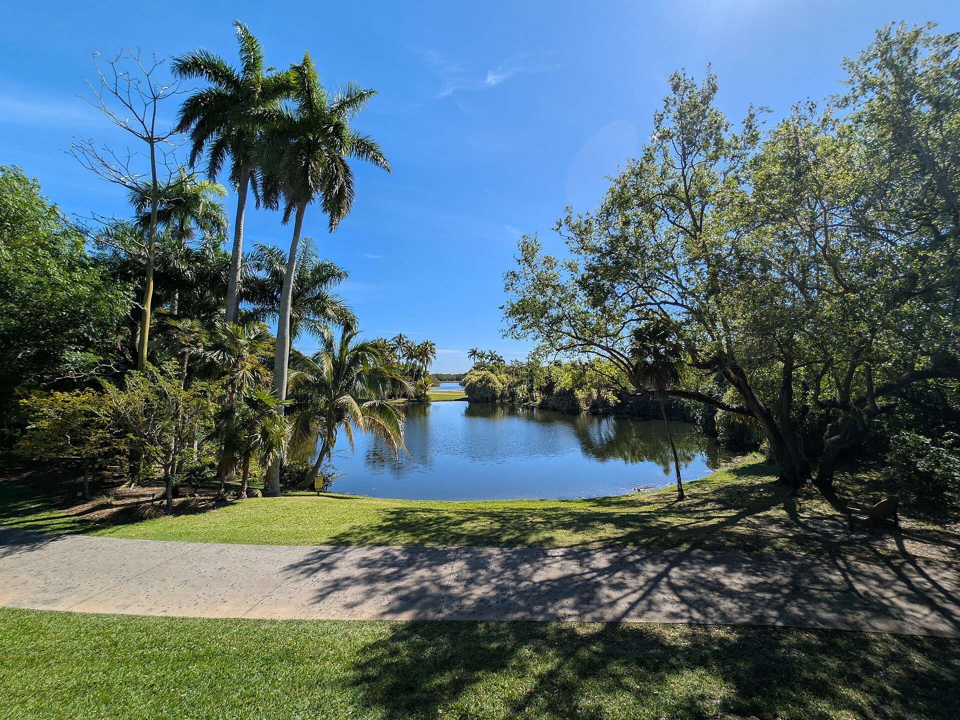 botanical garden tropical Florida